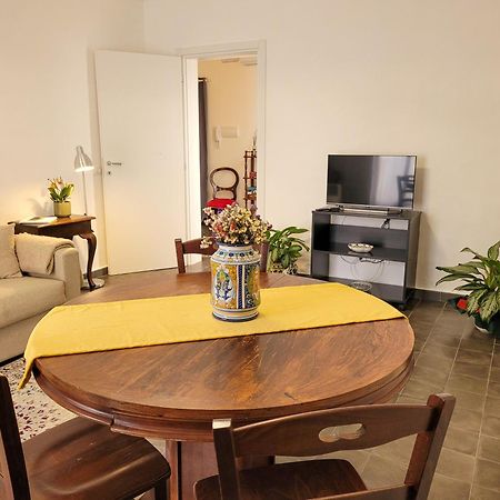 רגוזה B&B Loft Famiglia Arezzo מראה חיצוני תמונה